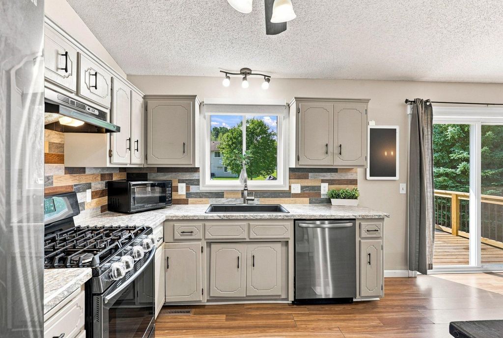 1467 Mallard Place, Waconia, MN 55387 — photo 5