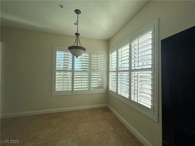 67 East Agate Avenue 203, Las Vegas, NV 89123