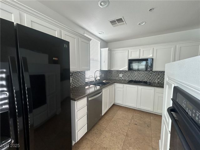 67 East Agate Avenue 203, Las Vegas, NV 89123