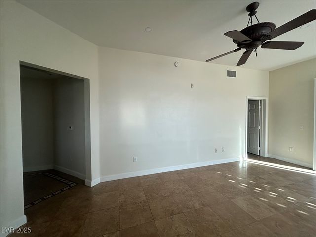 67 East Agate Avenue 203, Las Vegas, NV 89123