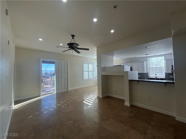 67 East Agate Avenue 203, Las Vegas, NV 89123