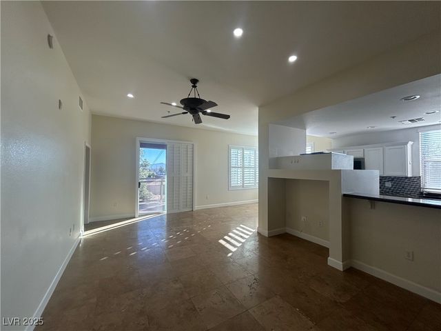 67 East Agate Avenue 203, Las Vegas, NV 89123