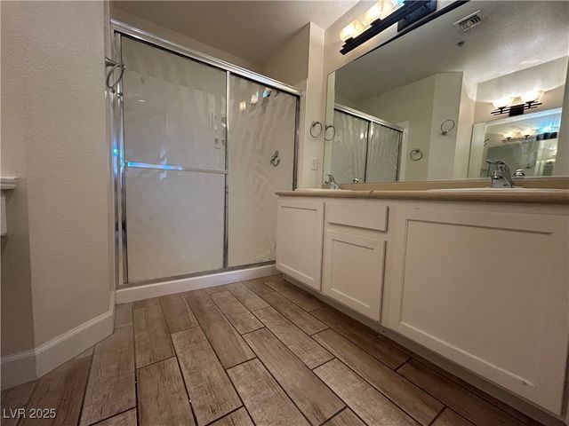 67 East Agate Avenue 203, Las Vegas, NV 89123