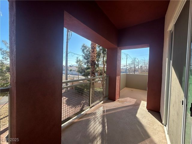 67 East Agate Avenue 203, Las Vegas, NV 89123