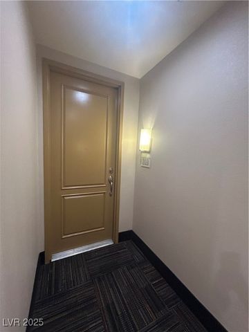 67 East Agate Avenue 203, Las Vegas, NV 89123