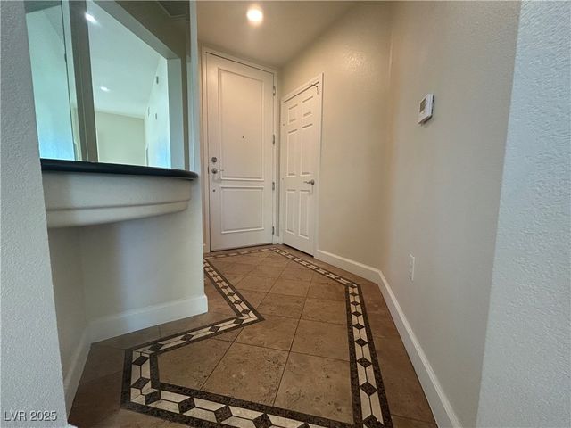 67 East Agate Avenue 203, Las Vegas, NV 89123