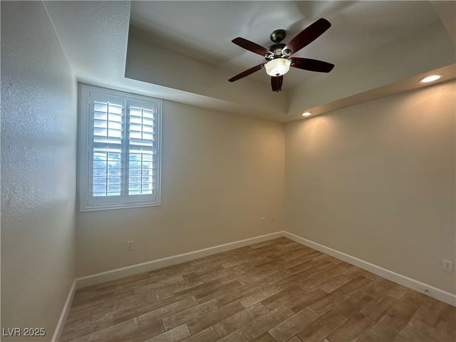 67 East Agate Avenue 203, Las Vegas, NV 89123