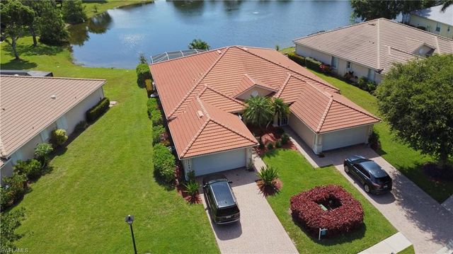 7755 Berkshire Pines DR, Naples, FL 34104