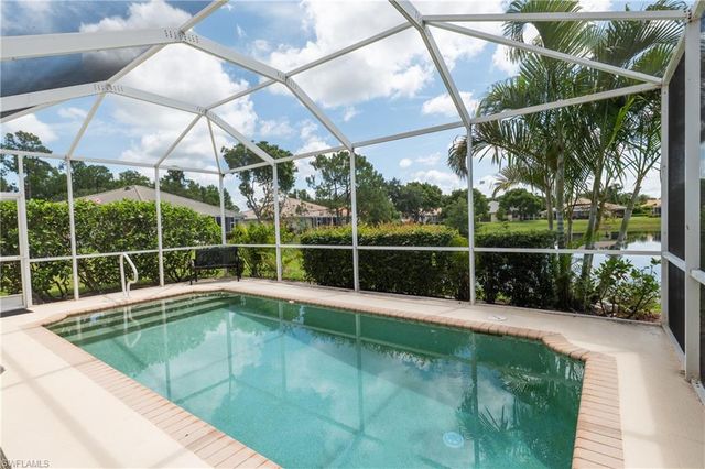 7755 Berkshire Pines DR, Naples, FL 34104