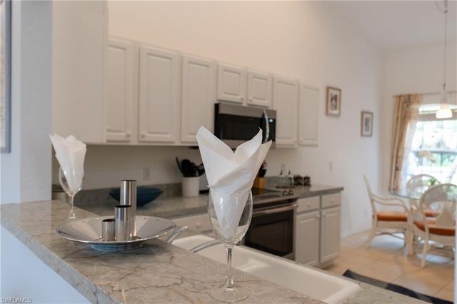 7755 Berkshire Pines DR, Naples, FL 34104