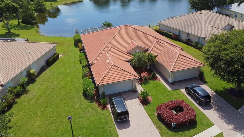7755 Berkshire Pines DR, NAPLES, FL 34104 — photo 2