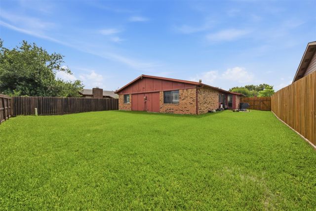 15722 Corsair Road, Houston, TX 77053