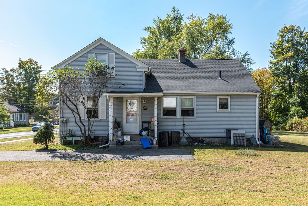 52 School Street, Somers, CT 06071