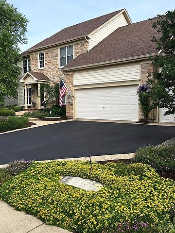 823 Columbia Circle, North Aurora, IL 60542