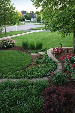 823 Columbia Circle, North Aurora, IL 60542