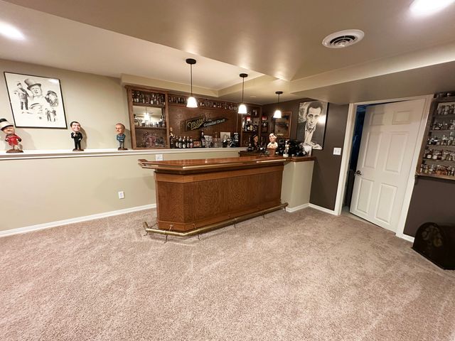 823 Columbia Circle, North Aurora, IL 60542