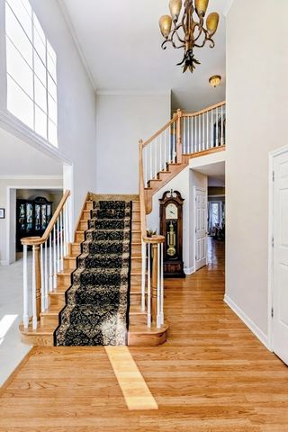 823 Columbia Circle, North Aurora, IL 60542