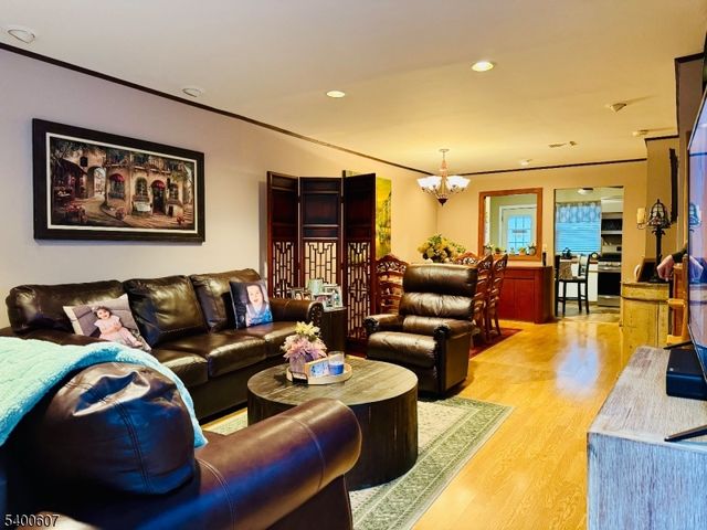 559 S Springfield Ave, Springfield Twp., NJ 07081