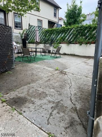 270 Verona Ave, Newark City, NJ 07104