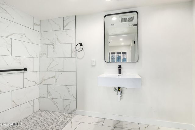 1606 W Keim Drive, Phoenix, AZ 85015