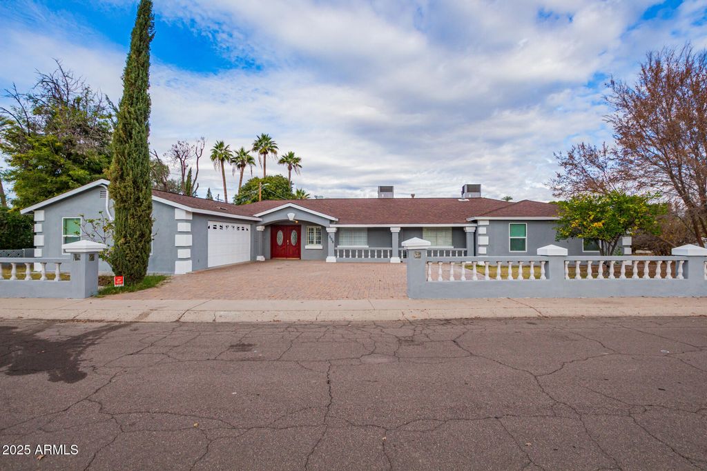 1606 W Keim Drive, Phoenix, AZ 85015