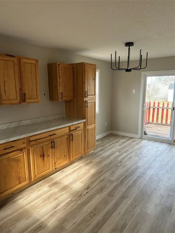 621 SE 9th Street, Des Moines, IA 50309