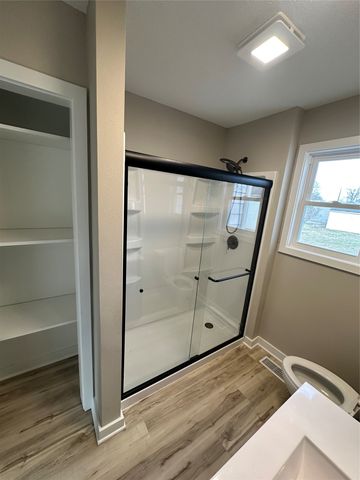 621 SE 9th Street, Des Moines, IA 50309