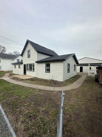 621 SE 9th Street, Des Moines, IA 50309