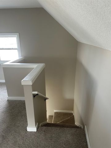 621 SE 9th Street, Des Moines, IA 50309