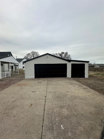 621 SE 9th Street, Des Moines, IA 50309
