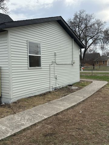 621 SE 9th Street, Des Moines, IA 50309