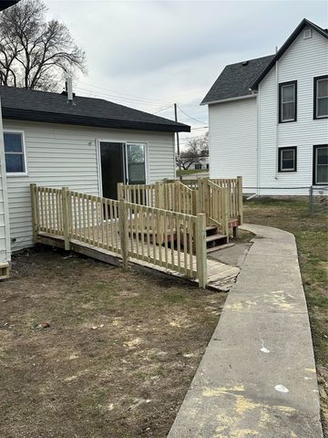 621 SE 9th Street, Des Moines, IA 50309