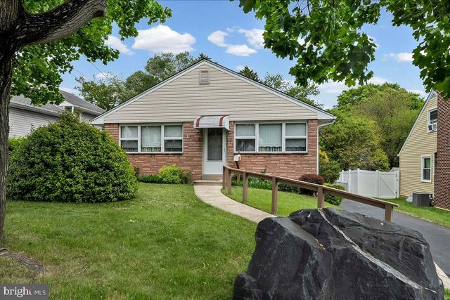 327 ASHLAND AVE, Secane, PA 19018