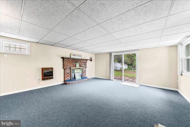 327 ASHLAND AVE, Secane, PA 19018
