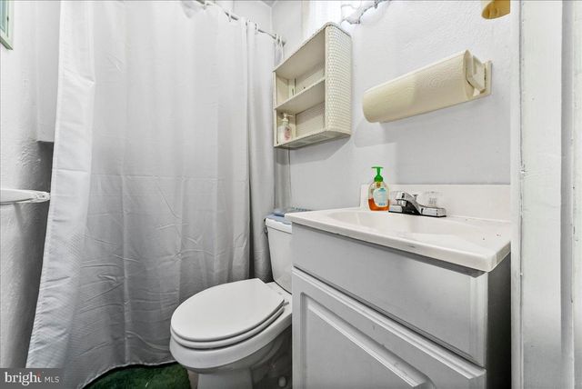 327 ASHLAND AVE, Secane, PA 19018