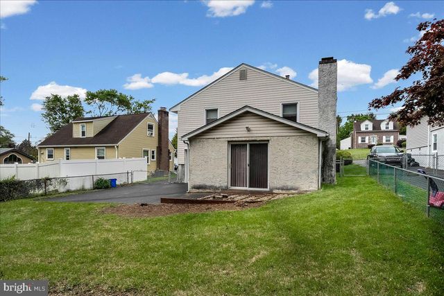 327 ASHLAND AVE, Secane, PA 19018
