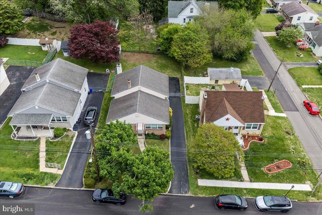 327 ASHLAND AVE, Secane, PA 19018