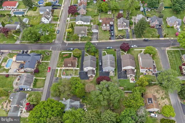 327 ASHLAND AVE, Secane, PA 19018