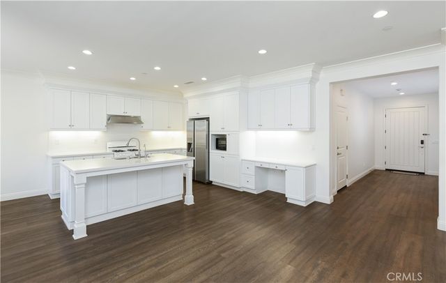 37 Larkfield, Irvine, CA 92620