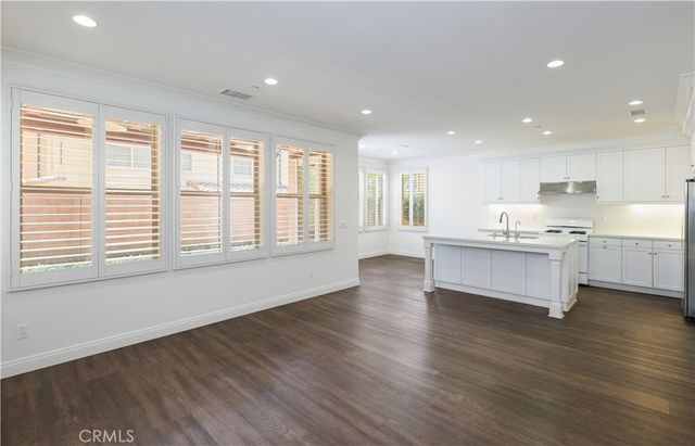 37 Larkfield, Irvine, CA 92620