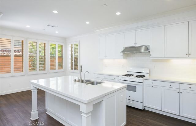 37 Larkfield, Irvine, CA 92620