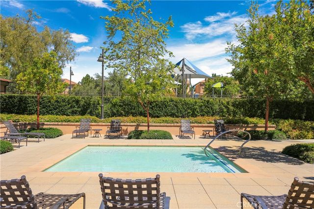 37 Larkfield, Irvine, CA 92620