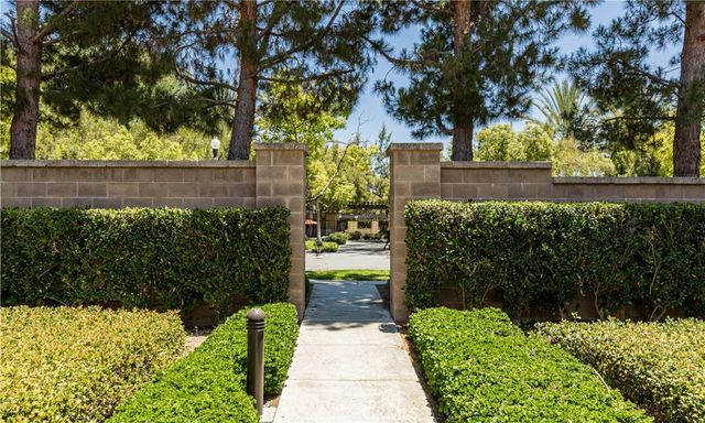 37 Larkfield, Irvine, CA 92620