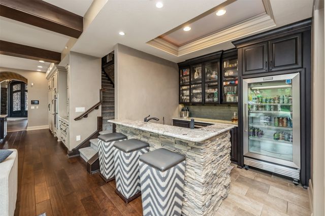 7308 NW 86th Street, Johnston, IA 50131