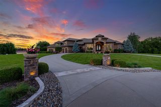7308 NW 86th Street, Johnston, IA 50131