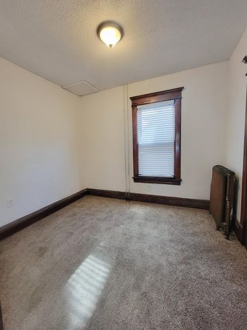 1039 Edgerton Street, Saint Paul, MN 55130