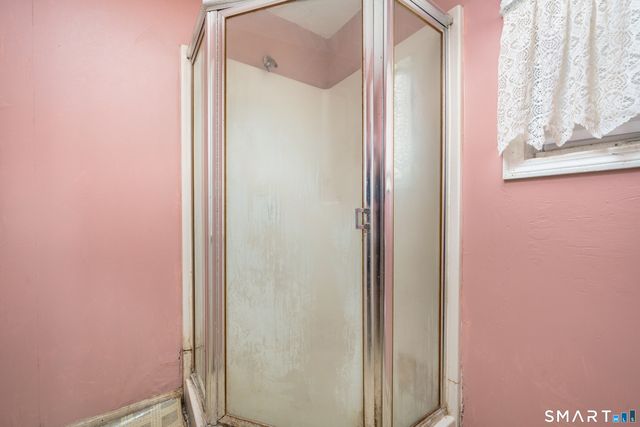 32 Lincoln Street, Cromwell, CT 06416