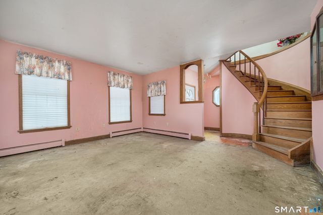 32 Lincoln Street, Cromwell, CT 06416