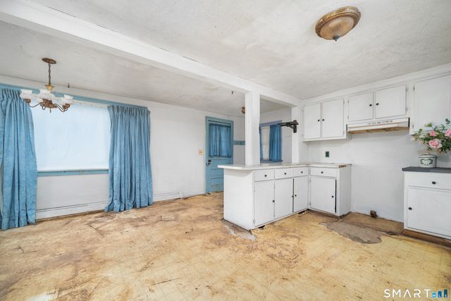 32 Lincoln Street, Cromwell, CT 06416