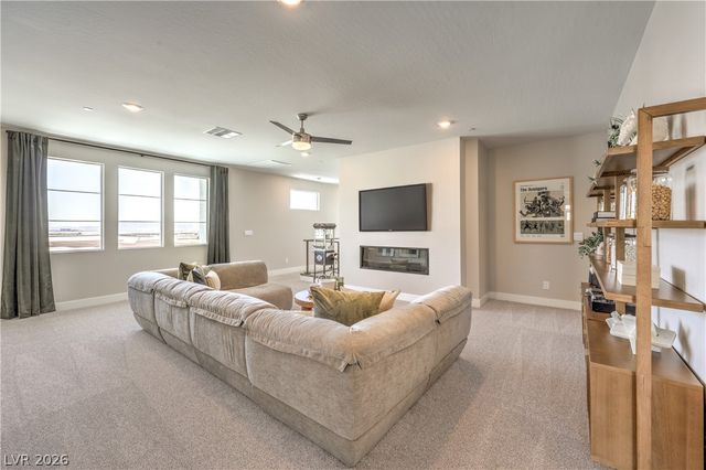7916 Arial Bay, North Las Vegas, NV 89084